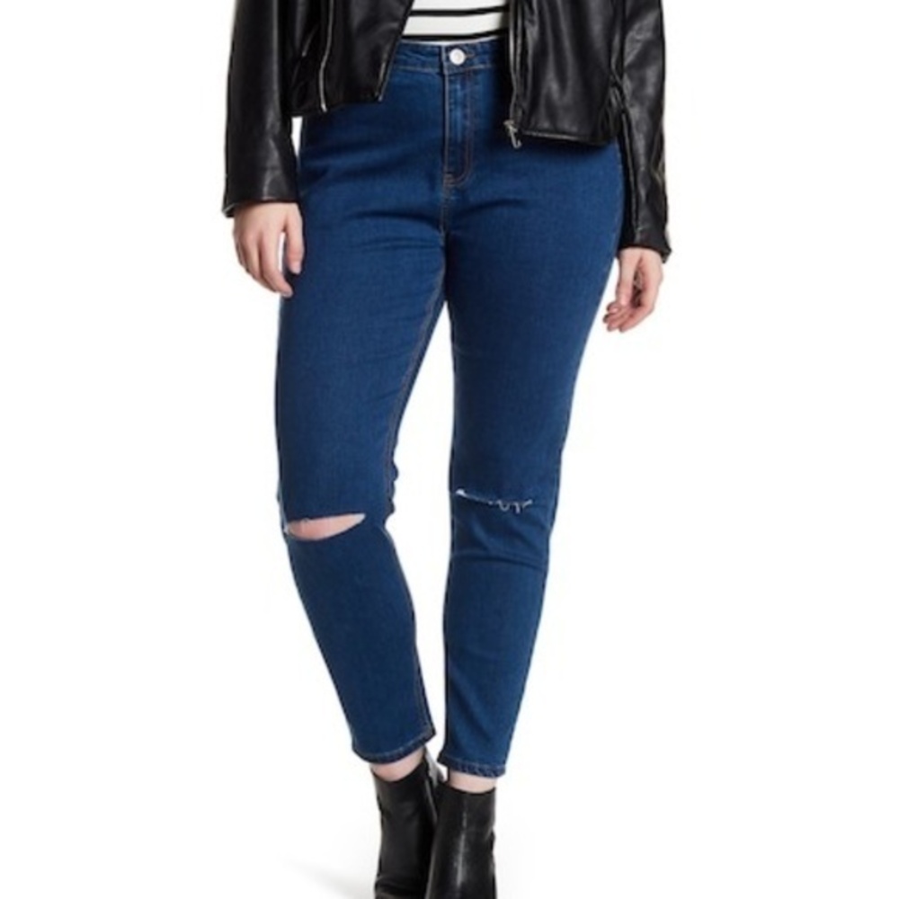 New Women size Skinny Jeans size 18W GLAMOROUS
